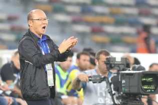 Park Hang-seo tiếc bàn thua cuối của Việt Nam