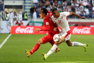 2 cầu thủ Việt Nam được vinh danh trong đội hình tiêu biểu vòng 1/8 Asian Cup