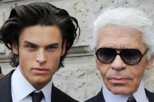 Những "nàng thơ" của Karl Lagerfeld