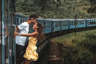Cặp đôi bị chỉ trích vì liều mình để kiếm ảnh triệu likes