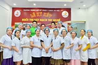 Viện đào tạo Giang Lee Korea cấp chứng chỉ cho học viên khóa học năm 2019