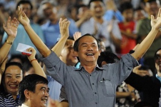 Bầu Đức với cơn khủng hoảng ở HAGL: Giận mà thương!