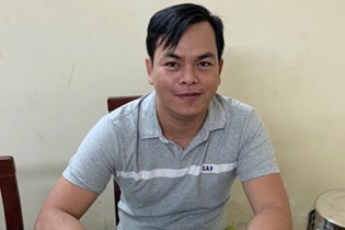 Phúc "XO" và 11 người bị bắt tạm giam