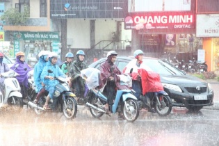 Chiều tối nay Hà Nội có mưa giông