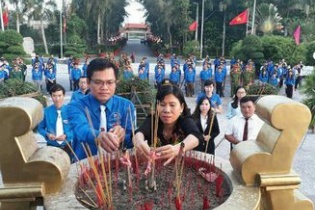 Dự thảo Luật Lao động sửa đổi: Đề xuất thêm 1 ngày nghỉ Lễ trong năm