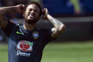 Neymar bị tòa triệu tập vì phát tán hình ảnh nhạy cảm