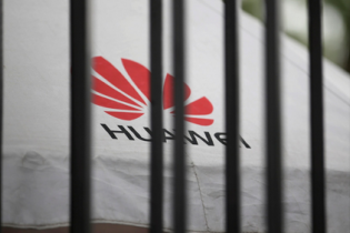 Google cảnh báo Mỹ về "nguy cơ an ninh quốc gia" nếu cấm Huawei