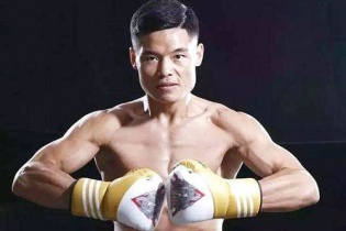 Hàn Phi Long lùi ngày đấu Từ Hiểu Đông