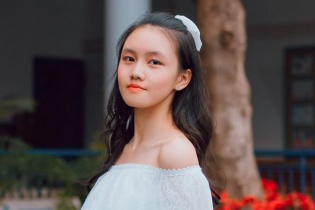 Thán phục nữ sinh Hà Nội đỗ cả 3 lớp chuyên Toán, Lý và Hóa