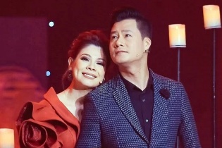 Thanh Thảo ôm Quang Dũng trước mặt chồng Việt kiều