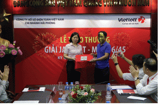 Tài xế quê Nghệ An trúng độc đắc Vietlott hơn 29 tỷ