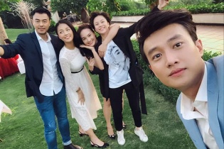 Những hình ảnh không lên sóng của đoàn phim "Về nhà đi con"