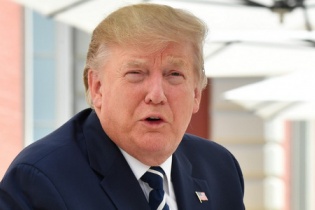 Trump ca ngợi đàm phán thương mại với Trung Quốc