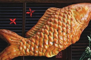 Vài triệu đồng một bánh Trung thu "siêu to khổng lồ"