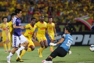 Hà Nội thắng vùi dập Nam Định ở V-League