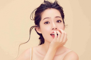 Ngây ngất với vẻ đẹp của con dâu "Trùm showbiz" Hong Kong