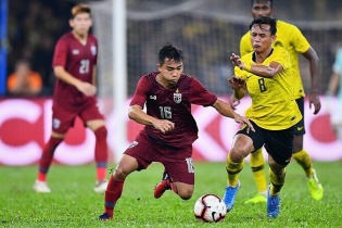 Chanathip xin lỗi người hâm mộ Thái Lan sau trân thua Malaysia