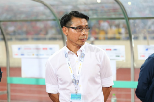 Bỏ họp báo ở trận thua tuyển Việt Nam, HLV Tan Cheng Hoe bị FIFA cảnh cáo