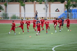 U22 Việt Nam - U22 Brunei: Đức Chinh đá chính, Quang Hải dự bị 