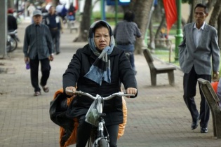 Dự báo thời tiết hôm nay: Không khí lạnh bao trùm miền Bắc, Hà Nội trời rét