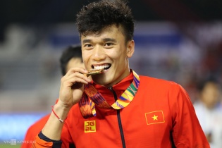 Bùi Tiến Dũng quyết rời Hà Nội sau khi mất suất ở SEA Games