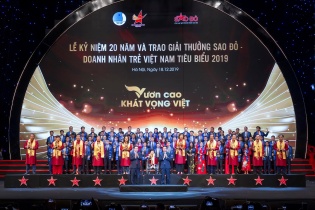 Vinh danh Top 10 Sao Đỏ - Doanh nhân trẻ Việt Nam tiêu biểu 2019