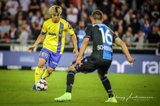 HLV Sint-Truiden: "Công Phượng chỉ nghĩ đến tấn công"