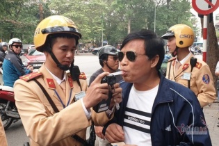 Dân nhậu nháo nhào tìm hiểu uống rượu bia bao lâu thì hết nồng độ cồn