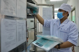 Chặn Covid-19 trước làn sóng công dân về nước