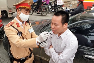 Hà Nội: Tài xế ô tô gây tai nạn vi phạm nồng độ cồn mức “khủng”