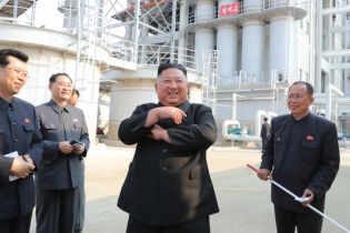 Ông Kim Jong-un tái xuất