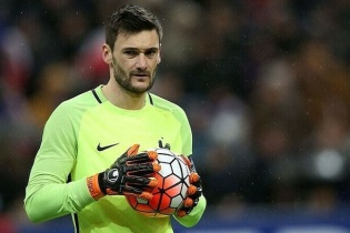 Lloris: "Huỷ mùa giải là tàn nhẫn với Liverpool"