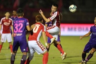 Chiến thắng sát nút giúp Sài Gòn FC vươn lên ngôi đầu bảng V-League