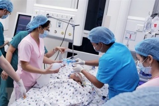 Cập nhật tình hình sức khỏe cặp song sinh Trúc Nhi-Diệu Nhi