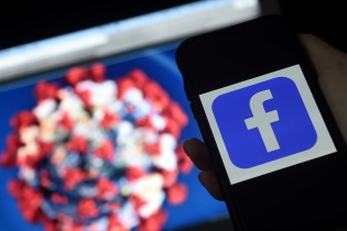 Facebook xóa hàng triệu bài đăng vì thông tin sai về COVID-19