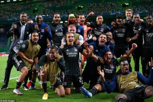 Kết quả Champions League: Tứ kết "điên rồ" và cuộc chiến Pháp-Đức
