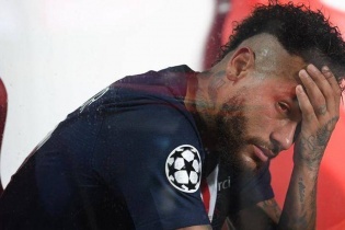 Siêu sao Neymar và 2 cầu thủ của PSG dương tính với virus SARS-CoV2