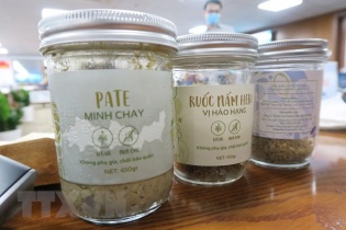 Bệnh nhân nghi ngộ độc pate Minh Chay ở Đồng Nai trở nặng