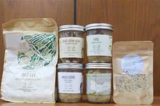 Nhiều người dân chưa tiếp cận được thông tin về vụ pate Minh Chay