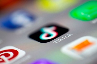 TikTok phản đối lệnh cấm tải ứng dựng của Bộ Thương mại Mỹ
