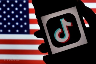 TikTok thông báo về thỏa thuận "tuyệt vời" với Oracle và Walmart