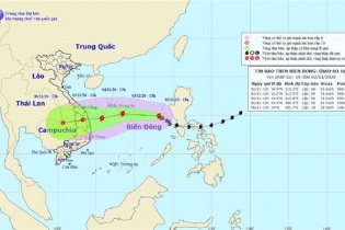 Bão số 10 giật cấp 10, gây mưa lớn ở miền Trung và Bắc Tây Nguyên