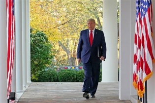Tổng thống Mỹ Donald Trump gửi thông điệp cho người sắp kế nhiệm