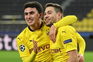 Champions League: Dortmund vào vòng 1/8, PSG đánh bại M.U