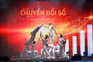 Chạy đua M&A vì áp lực chuyển đổi số