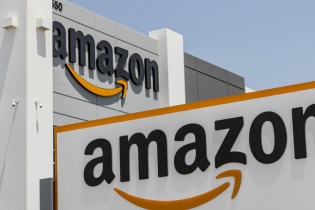 Hàng Việt tăng xuất khẩu qua Alibaba, Amazon