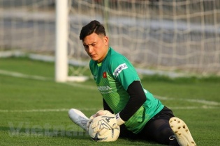 Truyền thông Indonesia và Malaysia vui vì Đặng Văn Lâm vắng mặt