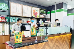 Mô hình bán lẻ bắt tay tạo thêm sức mạnh: VinMart thêm quầy trà sữa, Thế giới Di động bán thêm xe đạp