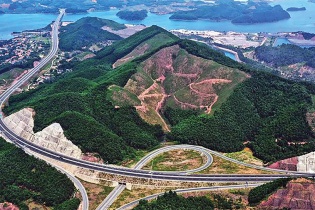 Móng Cái - điểm sáng của Khu kinh tế cửa khẩu