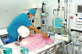 Covid-19 chưa qua, sốt xuất huyết đe dọa bùng phát